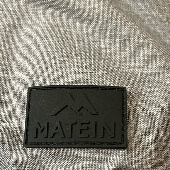 Matein Expandable Backpack - Picture 3 of 11